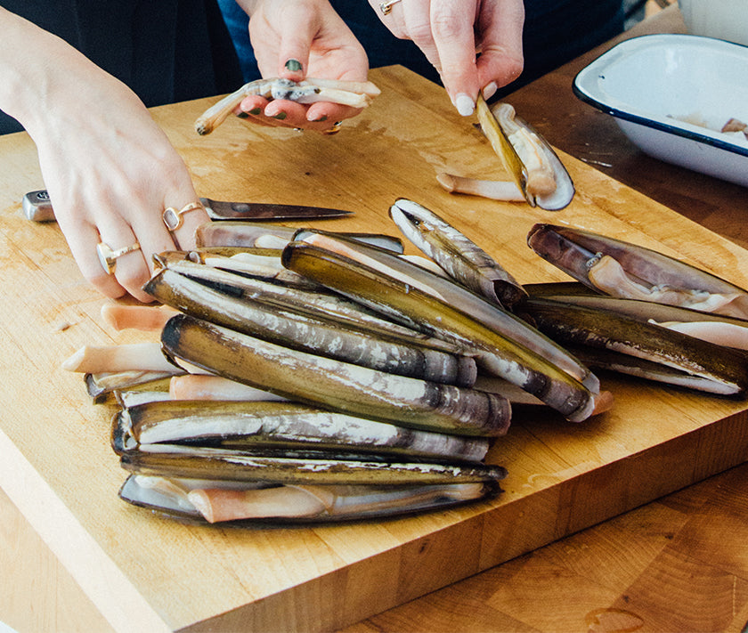 Wild In-Shell Razor Clams from Duxbury, MA