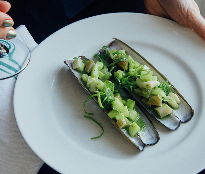 Wild In-Shell Razor Clams from Duxbury, MA