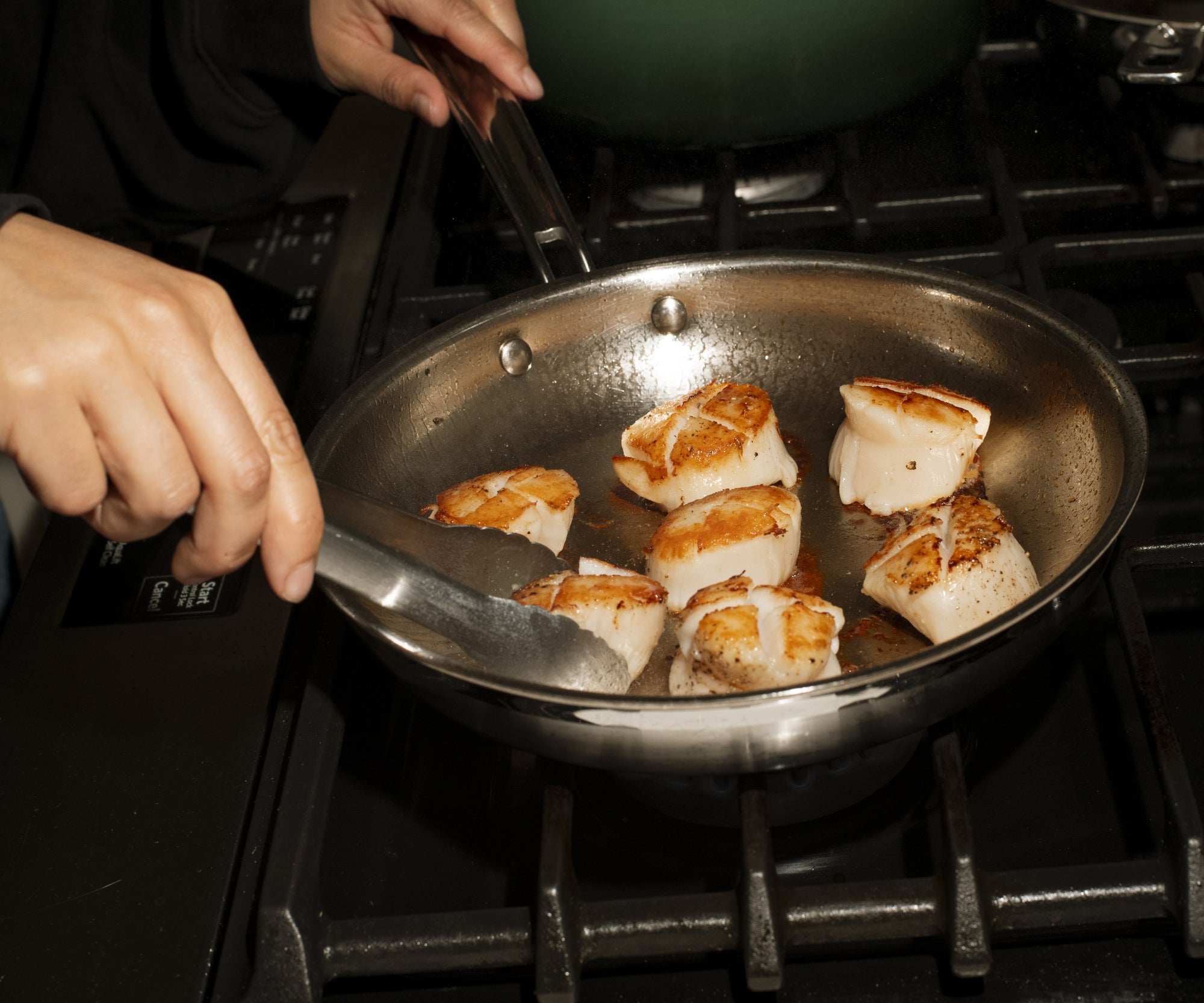 Massachusetts U10 Sea Scallops, 2 Pounds